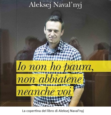 La copertina del libro di Aleksej Naval’nyj